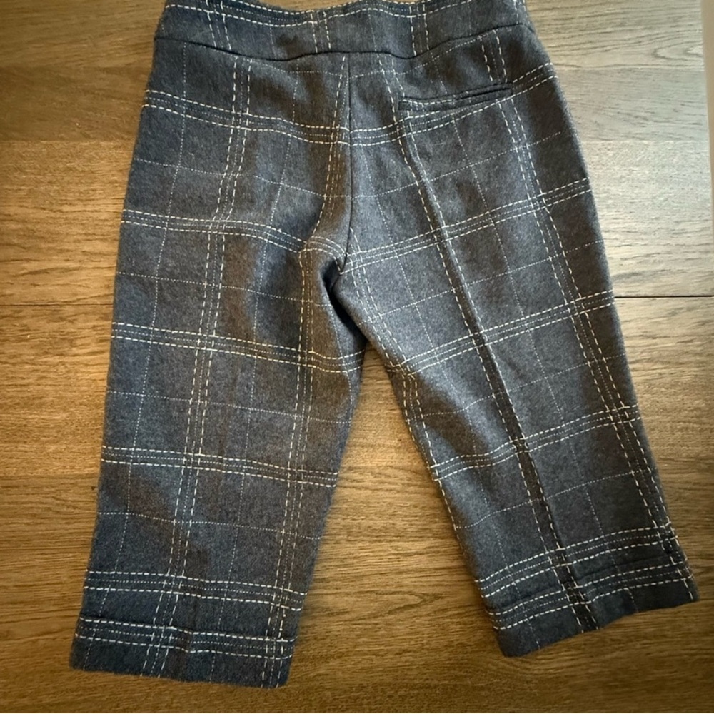 Vintage French Wool Culottes - Dark Academia Grey Plaid City Shorts - Size S - Picture 7 of 8